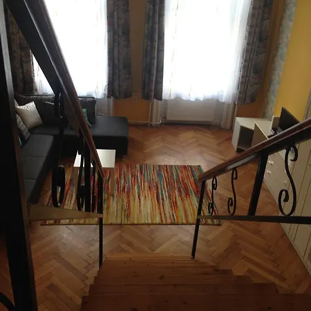 King Jozsef Korut Appartement