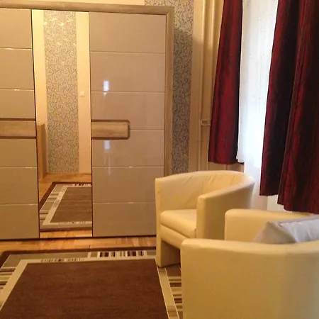 King Jozsef Korut Appartement