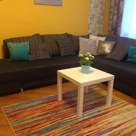 King Jozsef Korut Appartement