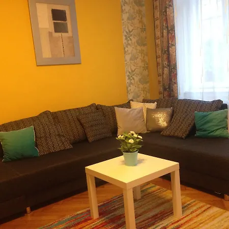 King Jozsef Korut Appartement *